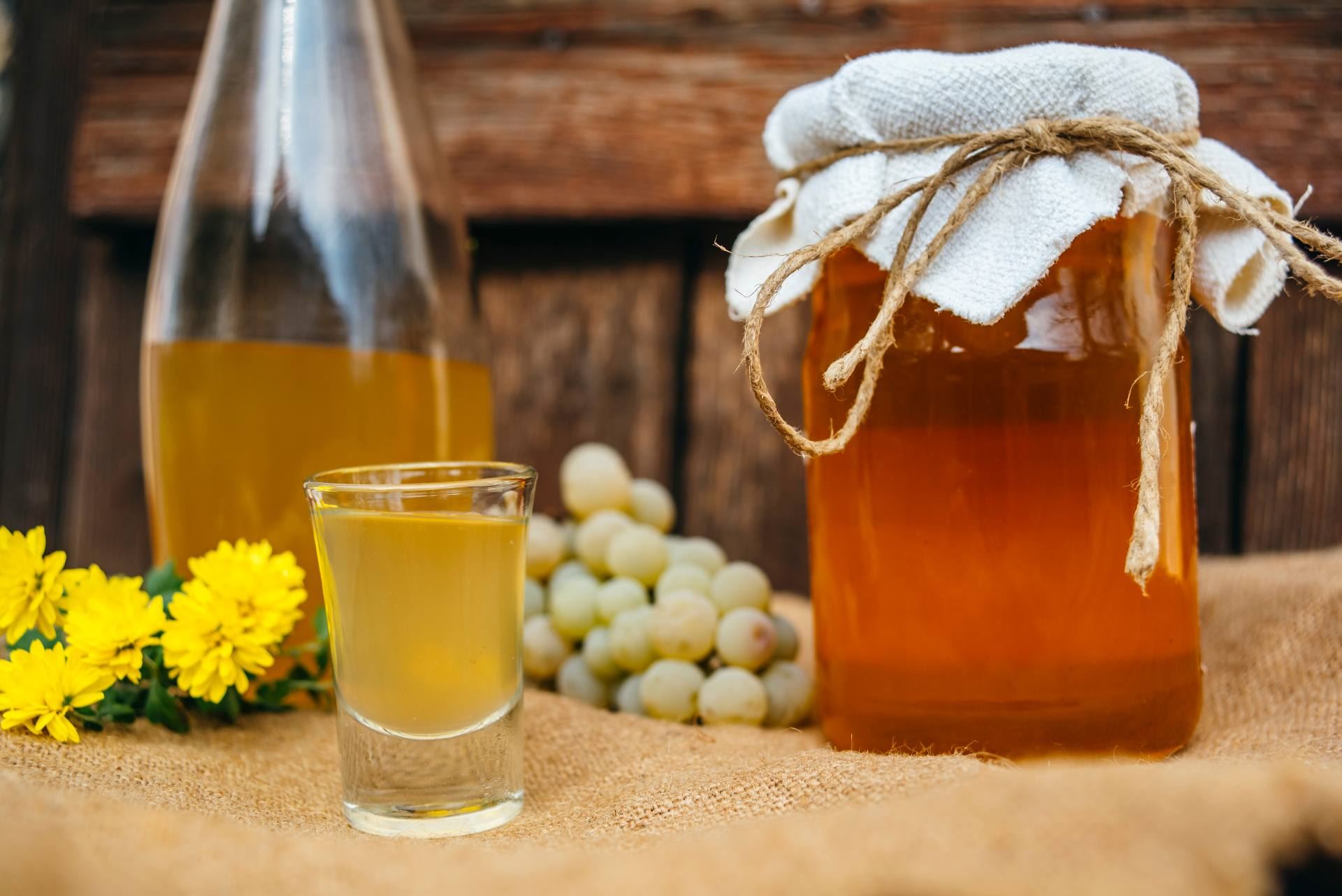 Medica, medovača or sweet tasting honey brandy | Croatia.hr